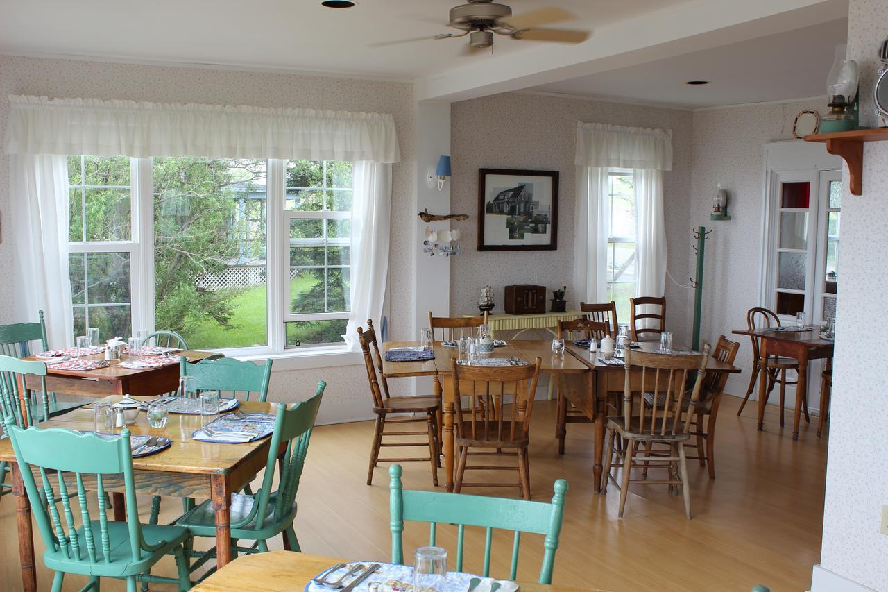Compass Rose Heritage Inn North Head Экстерьер фото